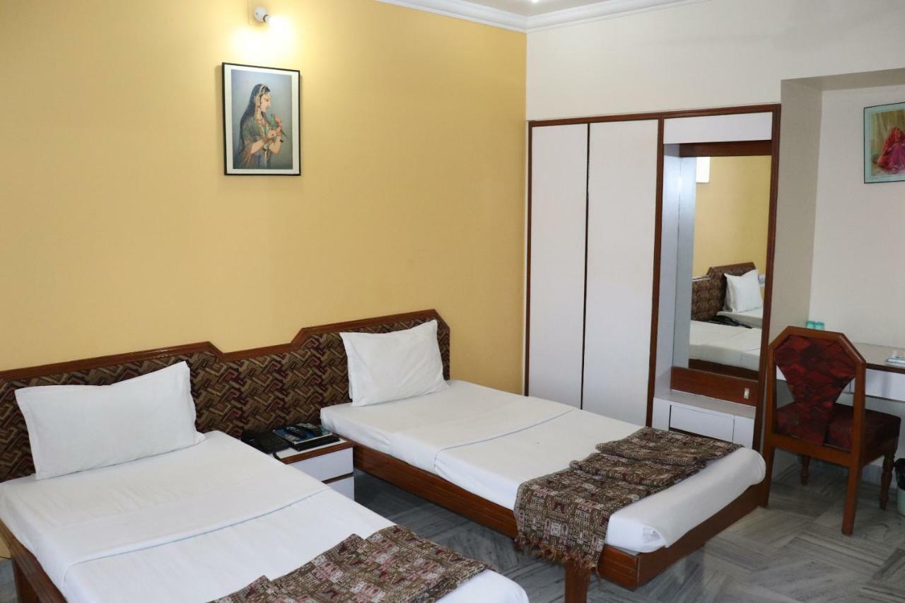 Geetco Hotel Jalor Екстериор снимка