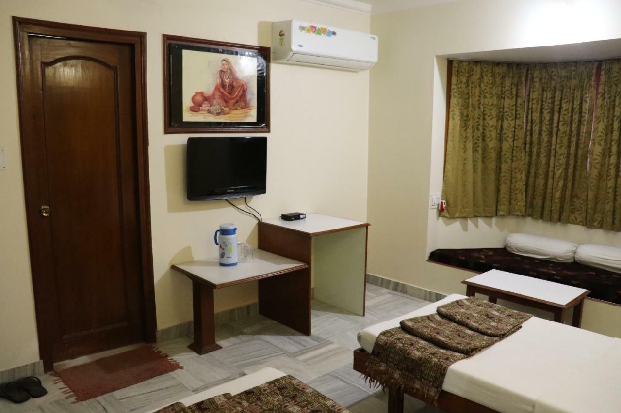Geetco Hotel Jalor Екстериор снимка