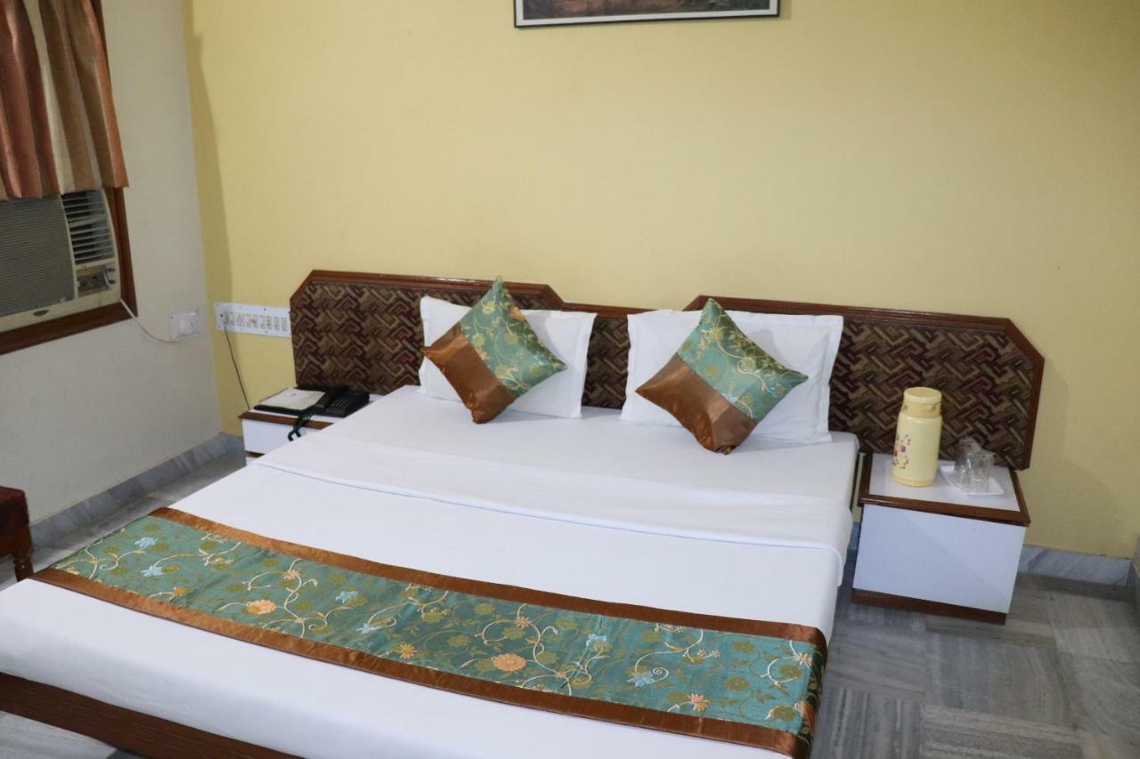 Geetco Hotel Jalor Екстериор снимка