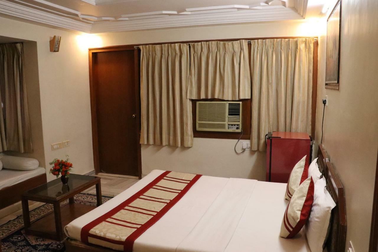Geetco Hotel Jalor Екстериор снимка