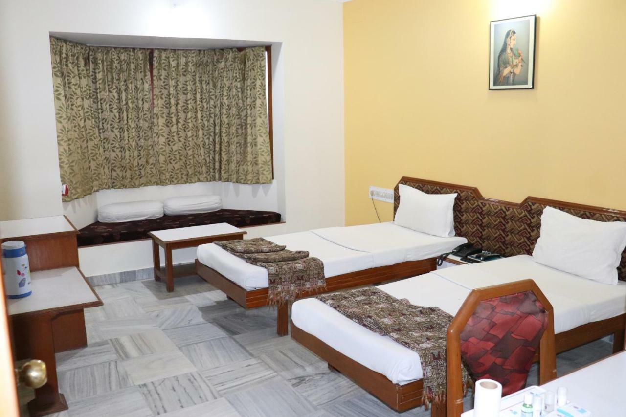 Geetco Hotel Jalor Екстериор снимка