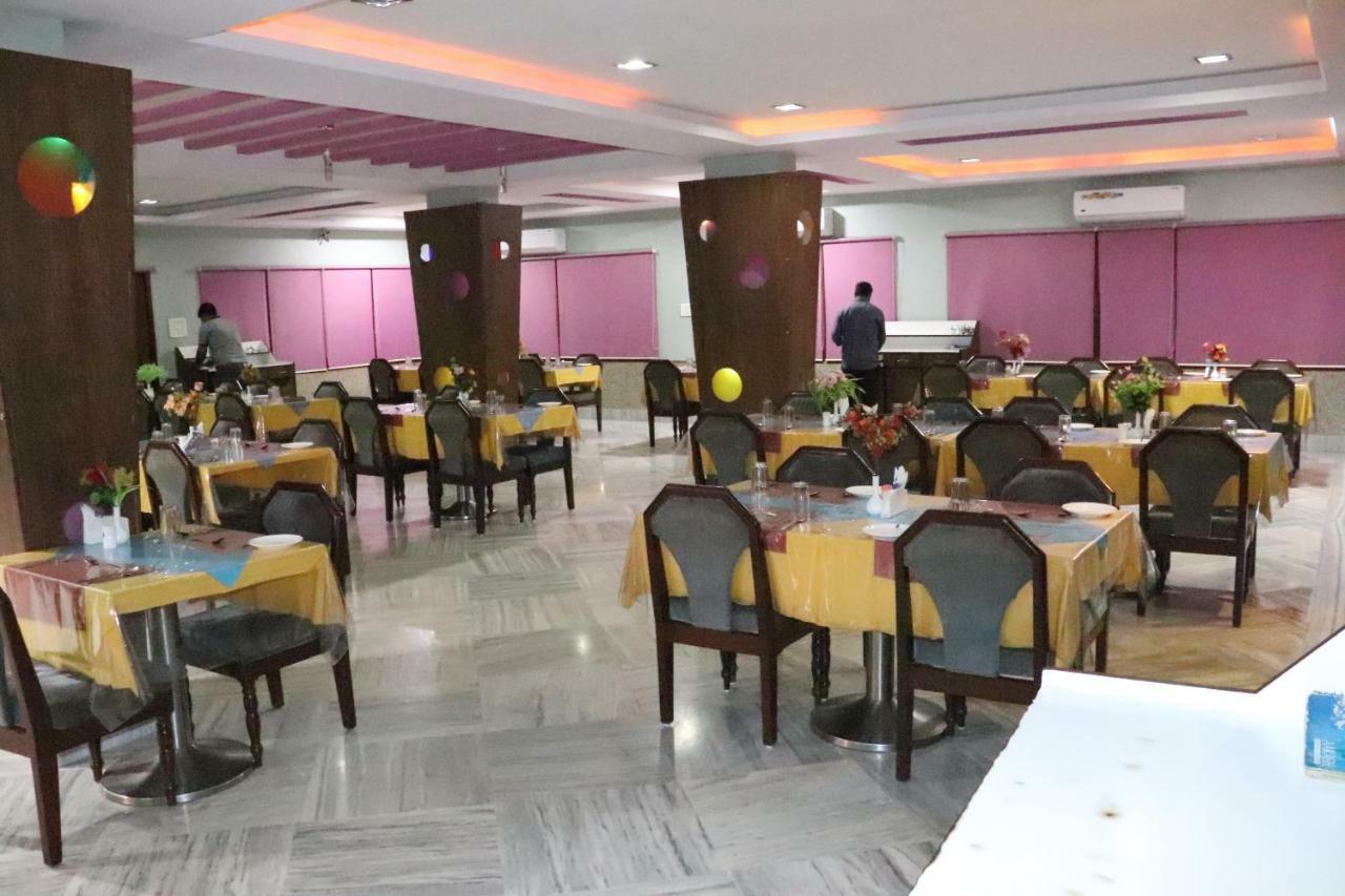Geetco Hotel Jalor Екстериор снимка